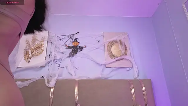 sarah cruzz  online show from 10/30/25, 12:42