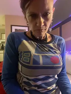 renegade vyxxen online show from 02/05/25, 07:18