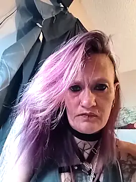 renegade vyxxen online show from 03/04/26, 05:15