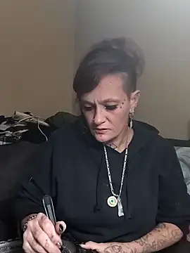 renegade vyxxen online show from 12/03/25, 09:09