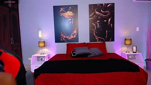 JasmineCampbell  online show from 11/17/25, 08:24