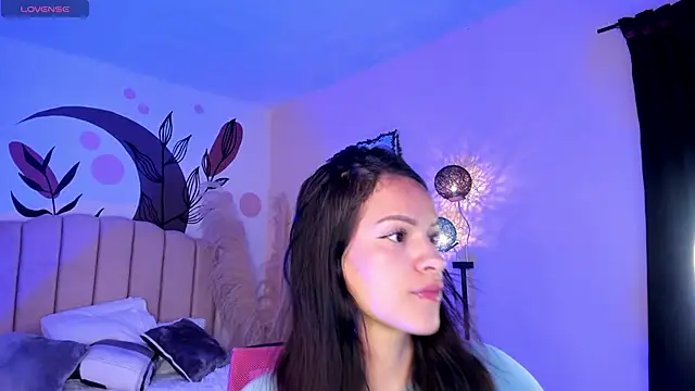 Snapshot of katherin_smith_ chatting on 02/05/25, 06:37 katherin smith online show from 02/05/25, 06:37