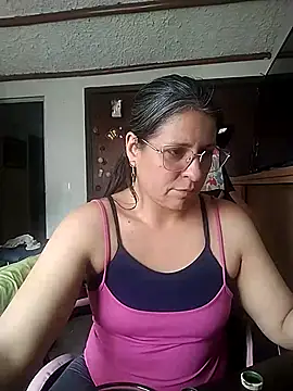 Snapshot of LucifernandaSw chatting on 04/30/26, 06:59 LucifernandaSw online show from 04/30/26, 06:59