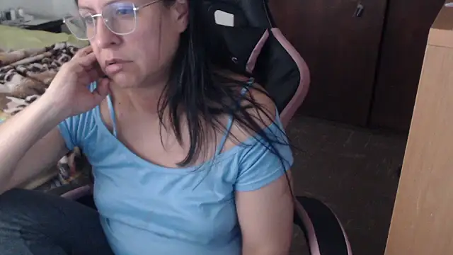 Snapshot of LucifernandaSw chatting on 04/22/26, 03:41 LucifernandaSw online show from 04/22/26, 03:41