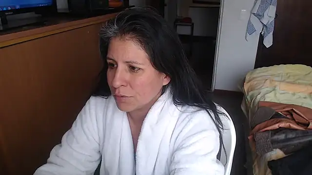 LucifernandaSw online show from 02/05/25, 11:55