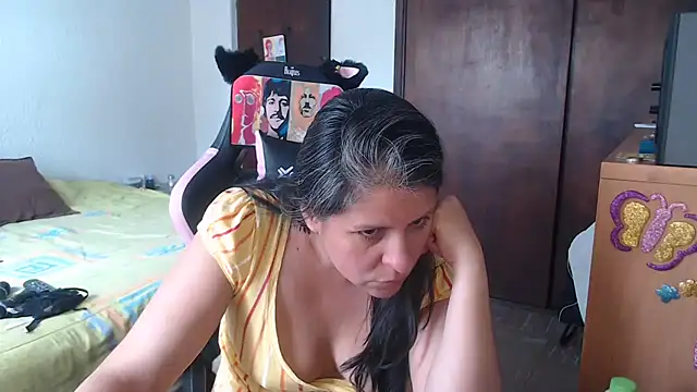 Snapshot of LucifernandaSw chatting on 05/21/26, 02:36 LucifernandaSw online show from 05/21/26, 02:36