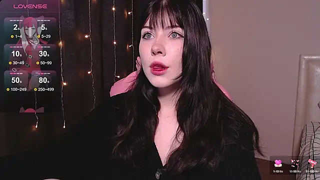Snapshot of CutieTori chatting on 03/03/25, 07:03 CutieTori online show from 03/03/25, 07:03