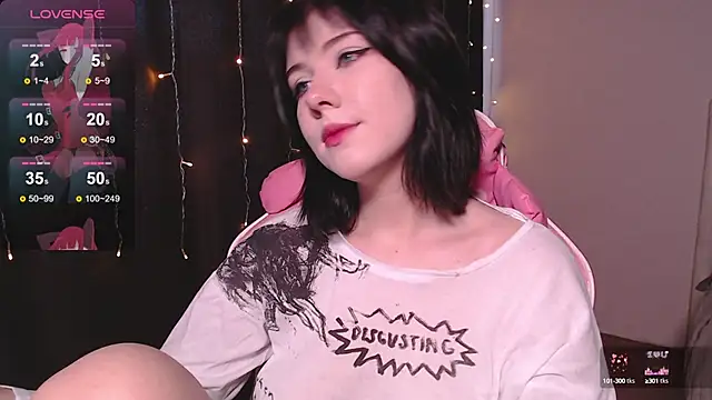 Snapshot of CutieTori chatting on 03/16/25, 08:10 CutieTori online show from 03/16/25, 08:10