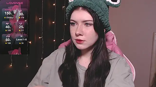 Snapshot of CutieTori chatting on 01/28/25, 11:38 CutieTori online show from 01/28/25, 11:38