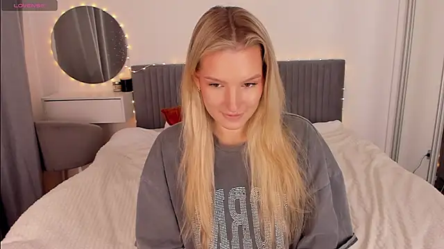 CassieRayss online show from 03/16/26, 08:07