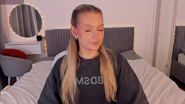 CassieRayss online show from 01/08/26, 12:33