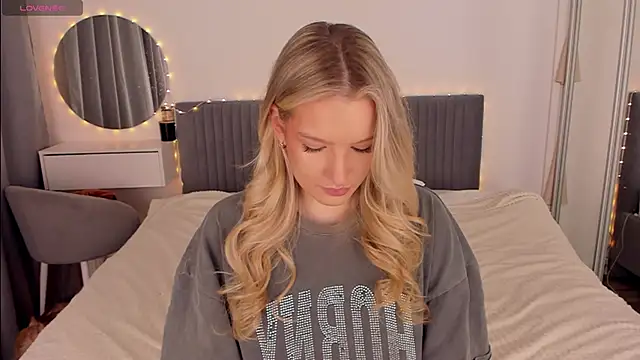 CassieRayss online show from 02/25/26, 02:28