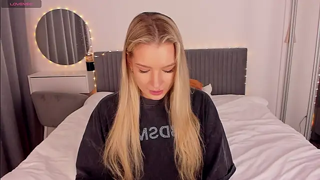 CassieRayss online show from 03/10/26, 11:36