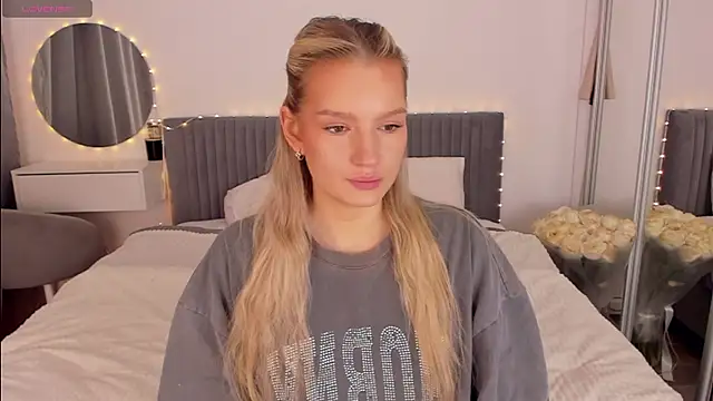 CassieRayss online show from 03/29/26, 09:44