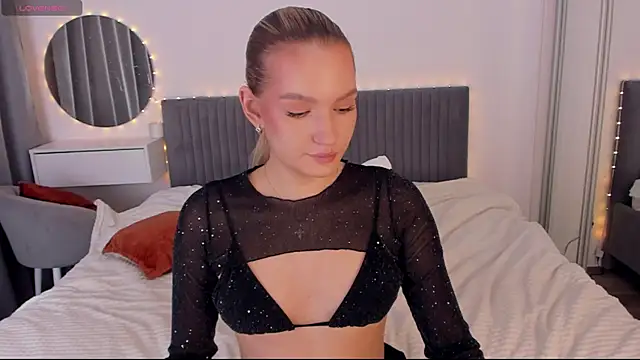 CassieRayss online show from 12/16/25, 12:53