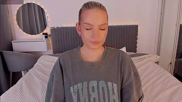 CassieRayss online show from 01/16/26, 03:49