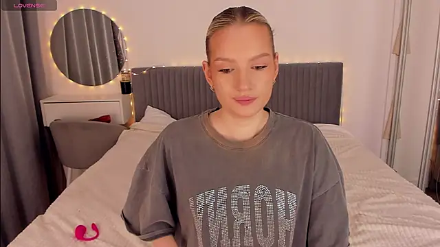 CassieRayss online show from 03/02/26, 12:12