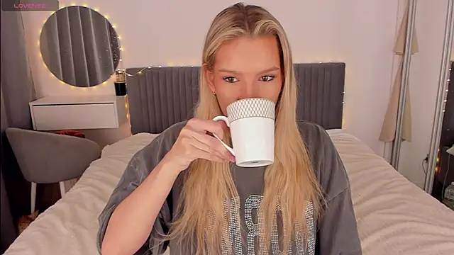 CassieRayss online show from 02/23/26, 11:22