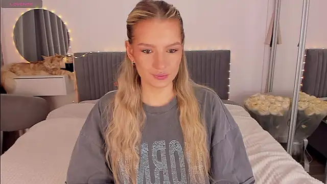 CassieRayss online show from 03/28/26, 10:38