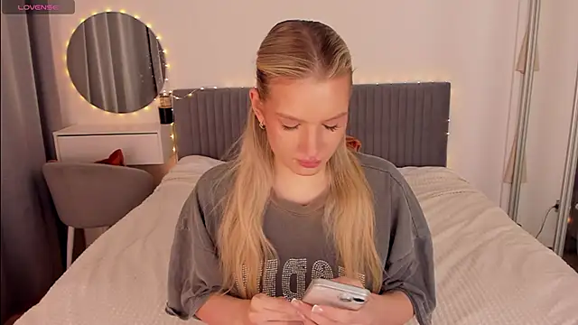 CassieRayss online show from 03/01/26, 10:37