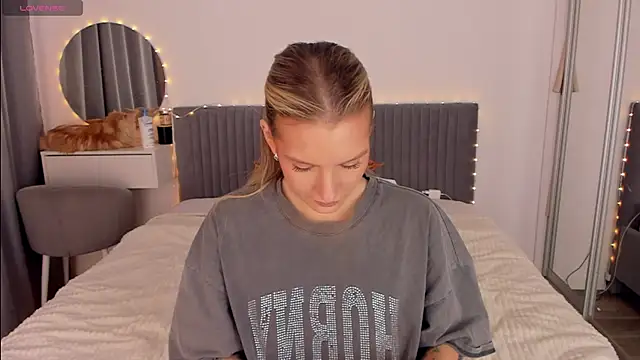 CassieRayss online show from 04/02/26, 02:35