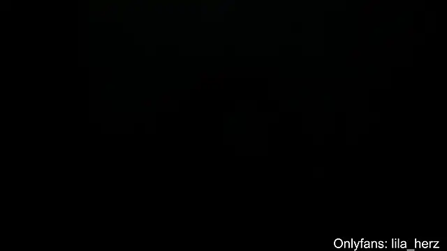 Snapshot of Liherz chatting on 02/07/25, 04:48 Liherz online show from 02/07/25, 04:48