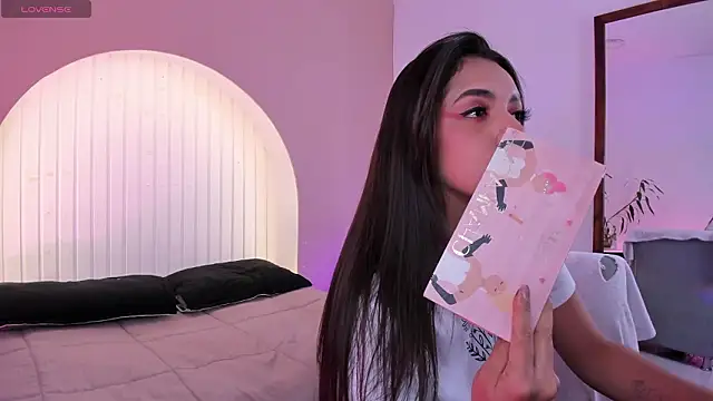 martina duque  online show from 03/14/26, 06:25