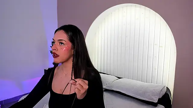 martina duque  online show from 03/11/26, 05:40