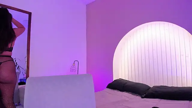 martina duque  online show from 04/07/26, 06:21