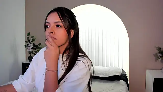 martina duque  online show from 03/10/26, 06:34