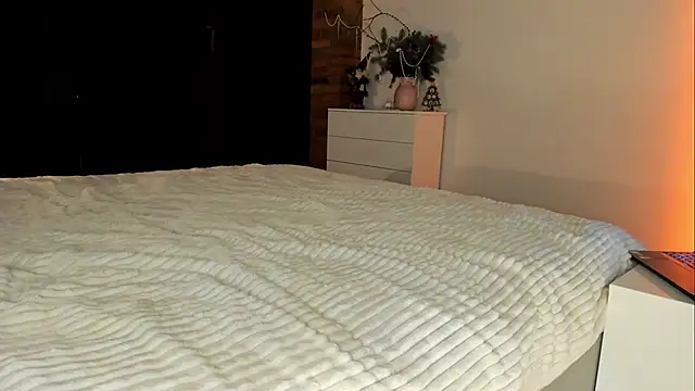 Rachel Rey online show from 12/22/25, 06:30