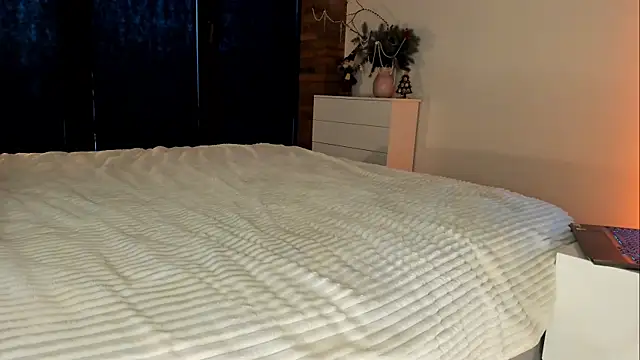 Rachel Rey online show from 12/16/25, 08:40