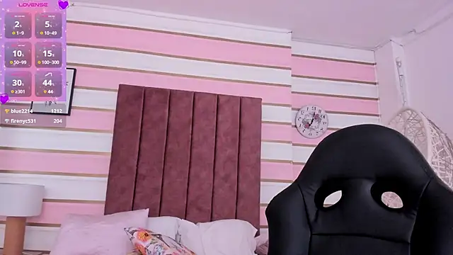 emma castilloo online show from 03/23/25, 12:47