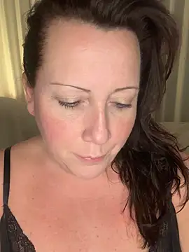 Snapshot of xsexycurvymilf chatting on 02/17/25, 03:00 xsexycurvymilf online show from 02/17/25, 03:00