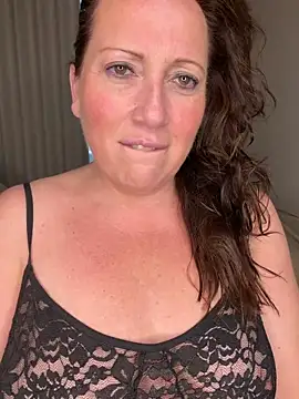 xsexycurvymilf online show from 04/20/26, 02:29