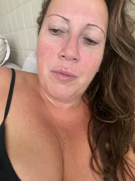 xsexycurvymilf online show from 07/31/26, 06:24