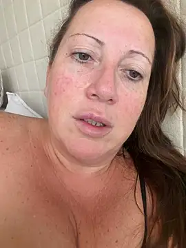 xsexycurvymilf online show from 08/05/26, 05:56