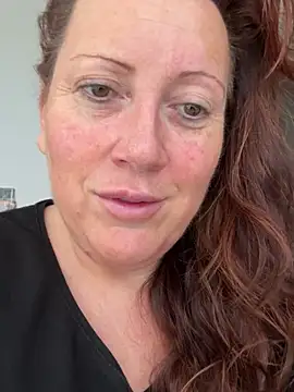 Snapshot of xsexycurvymilf chatting on 01/14/26, 09:24 xsexycurvymilf online show from 01/14/26, 09:24