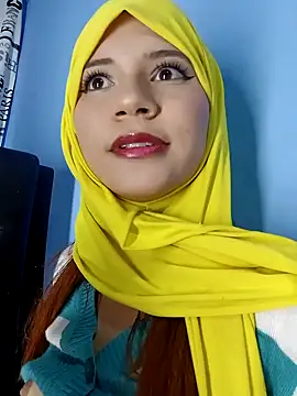 Snapshot of hanaa_18 chatting on 12/10/24, 05:07 hanaa 18 online show from 12/10/24, 05:07