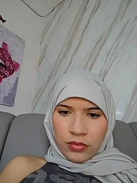 hanaa 18 online show from 04/24/26, 09:39