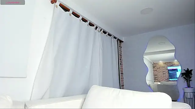 sara evans02 online show from 09/16/25, 12:11