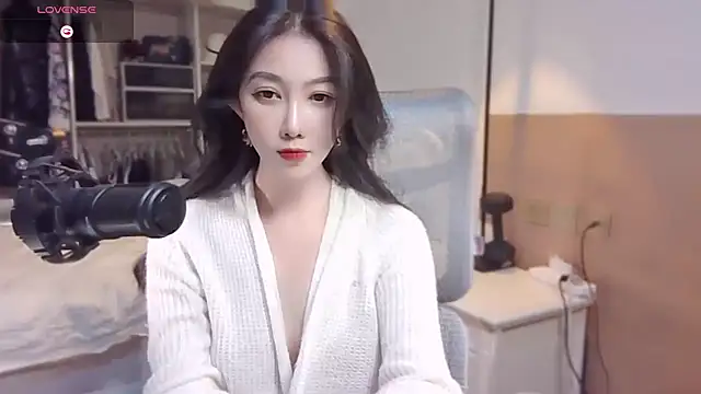 vyizh- online show from 02/19/25, 04:44