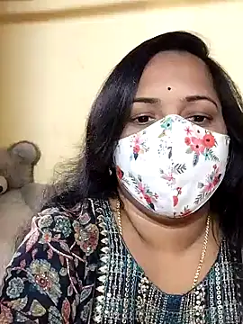 Snapshot of Susma-Telugu chatting on 12/26/24, 09:22 Susma-Telugu online show from 12/26/24, 09:22