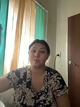 Snapshot of Olivialili chatting on 02/11/25, 06:51 Olivialili online show from 02/11/25, 06:51