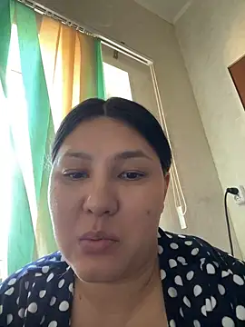 Snapshot of Olivialili chatting on 03/07/25, 11:51 Olivialili online show from 03/07/25, 11:51