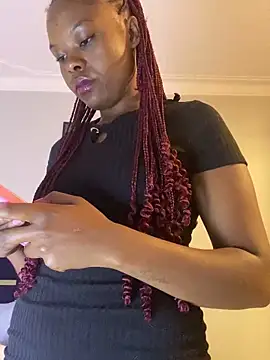 Dellah26 online show from 04/17/26, 05:54