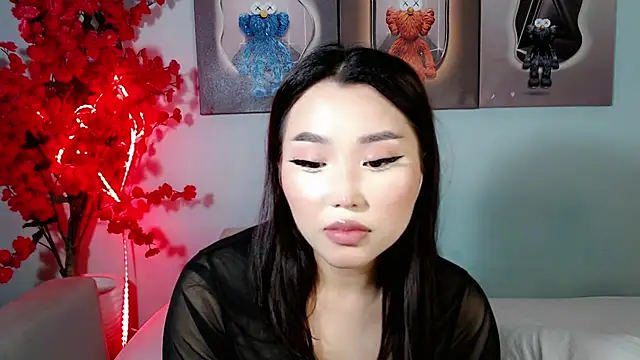 Snapshot of ichiben chatting on 10/17/25, 11:23 ichiben online show from 10/17/25, 11:23