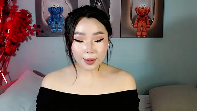 Snapshot of ichiben chatting on 02/25/25, 12:05 ichiben online show from 02/25/25, 12:05