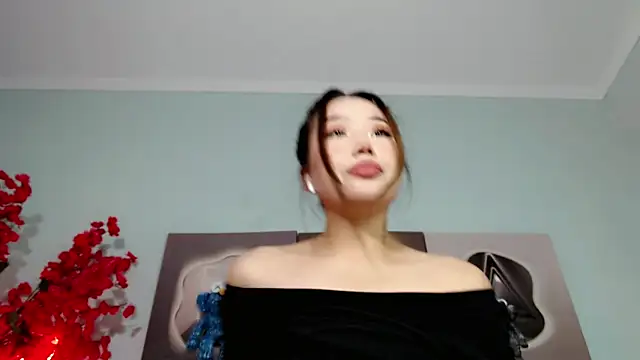 Snapshot of ichiben chatting on 09/08/25, 10:09 ichiben online show from 09/08/25, 10:09