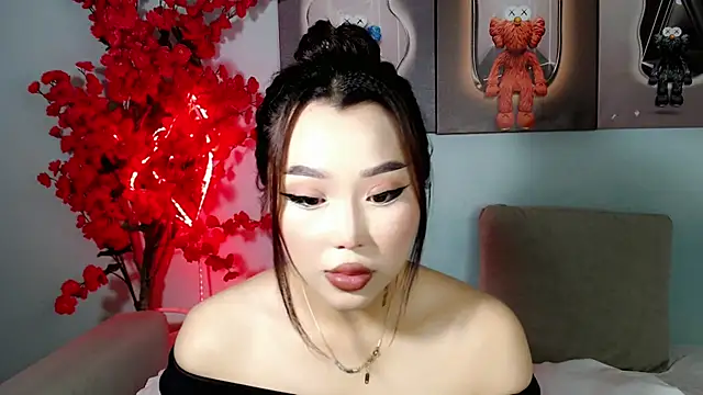 Snapshot of ichiben chatting on 10/02/25, 06:55 ichiben online show from 10/02/25, 06:55